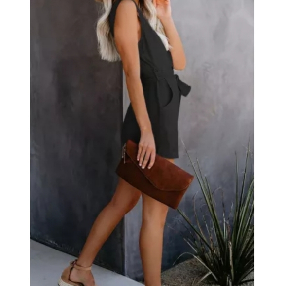 Black V Neck Romper - Picture 6 of 7